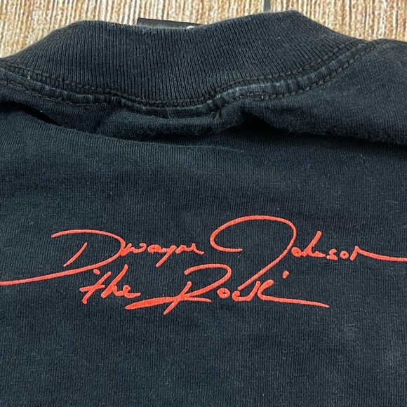 WWE The Rock Dwayne Johnson I Bring It Wrestling T Shirt Black Small 2008 - Picture 9 of 9